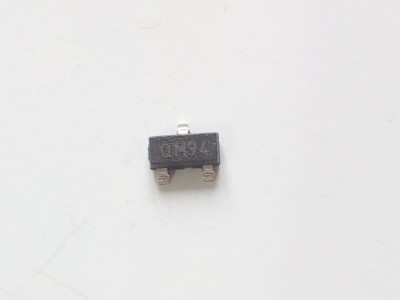 MCP100T-450, 3-Pin µC Reset Circuit, Push-Pull activ Low Output, SOT23, QM94