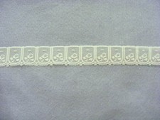 Flat Lace Lemon 25 metres  F10 