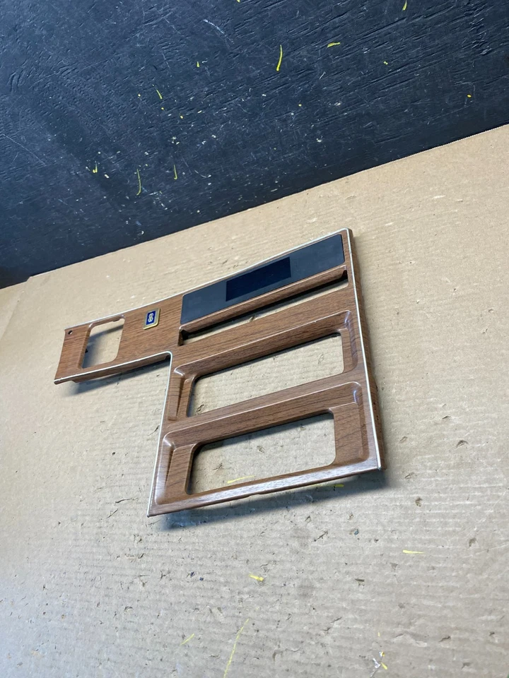 1984-1986 Lincoln Mark VII painel de controle climático central frontal acabamento moldura S6678 D - Imagem 2 de 4