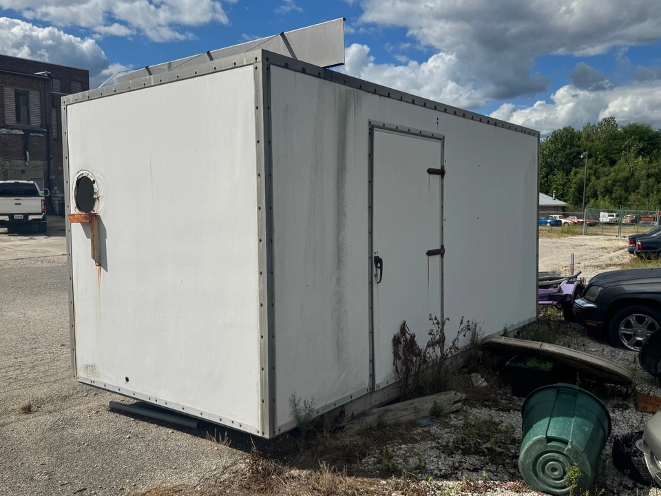 Generador Diesel Cummins 170kW - Cerrado, Sonido Atenuado, Trifásico 208/120V - Foto 3 de 4