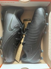 Image of Nike Junior Phantom GX II Academy FG/MG Football Boots Size 4 UK FD6722 002