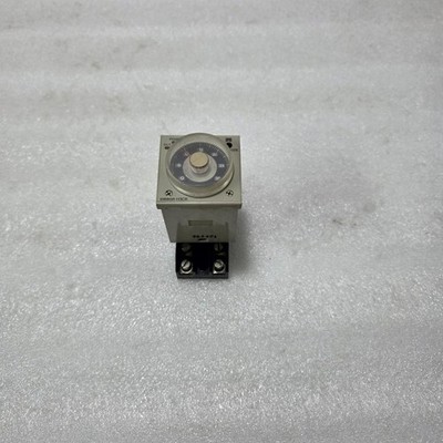 OMRON H3CR-A8 ANALOG TIMER RELAIS | MULTI-RANGE TIME DELAY 100-240VAC / 100-1...