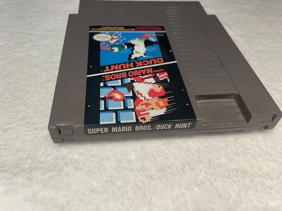 NES Super Mario Bros./ Duck Hunt Game with Nintendo Zapper Controller - Image 4 of 4