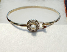 Vantel Pearls Silver Tone White Round Pearl Bangle Bracelet Clear Stones Hook