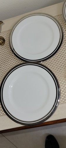 ROYAL DOULTON ENGLAND FIVE PURE PLATINUM 2005 RD 6 1/2" BREAD PLATES-EXCELLENT - Picture 9 of 11