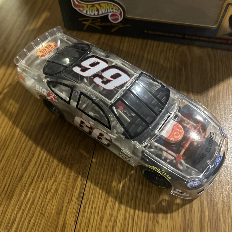 Darrell Waltrip #66 Hot Wheels 1999 transparente 1/24 diecast Foto 2 de 4