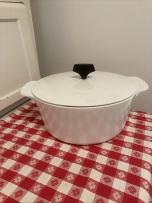 Vintage White Corning Ware 4 Quart Buffet Server Dutch Oven With Lid B-4 MCM
