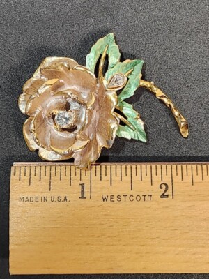 1997 Gilded  Englands Rose  Princess Diana Memorial Brooch by R.J. Graziano