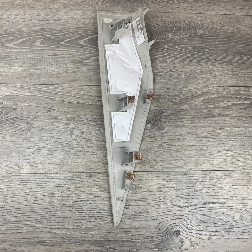 Panel de moldura trasero derecho Ford Lincoln MKZ 2013-2016 DP5Z-5431010-LD fabricante original Foto 4 de 4