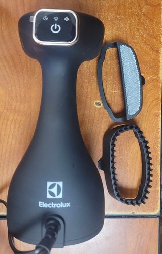 Electrolux LX15002 Vaporiera portatile portatile per indumenti e tessuti 1500 Watt - Foto 2 di 6