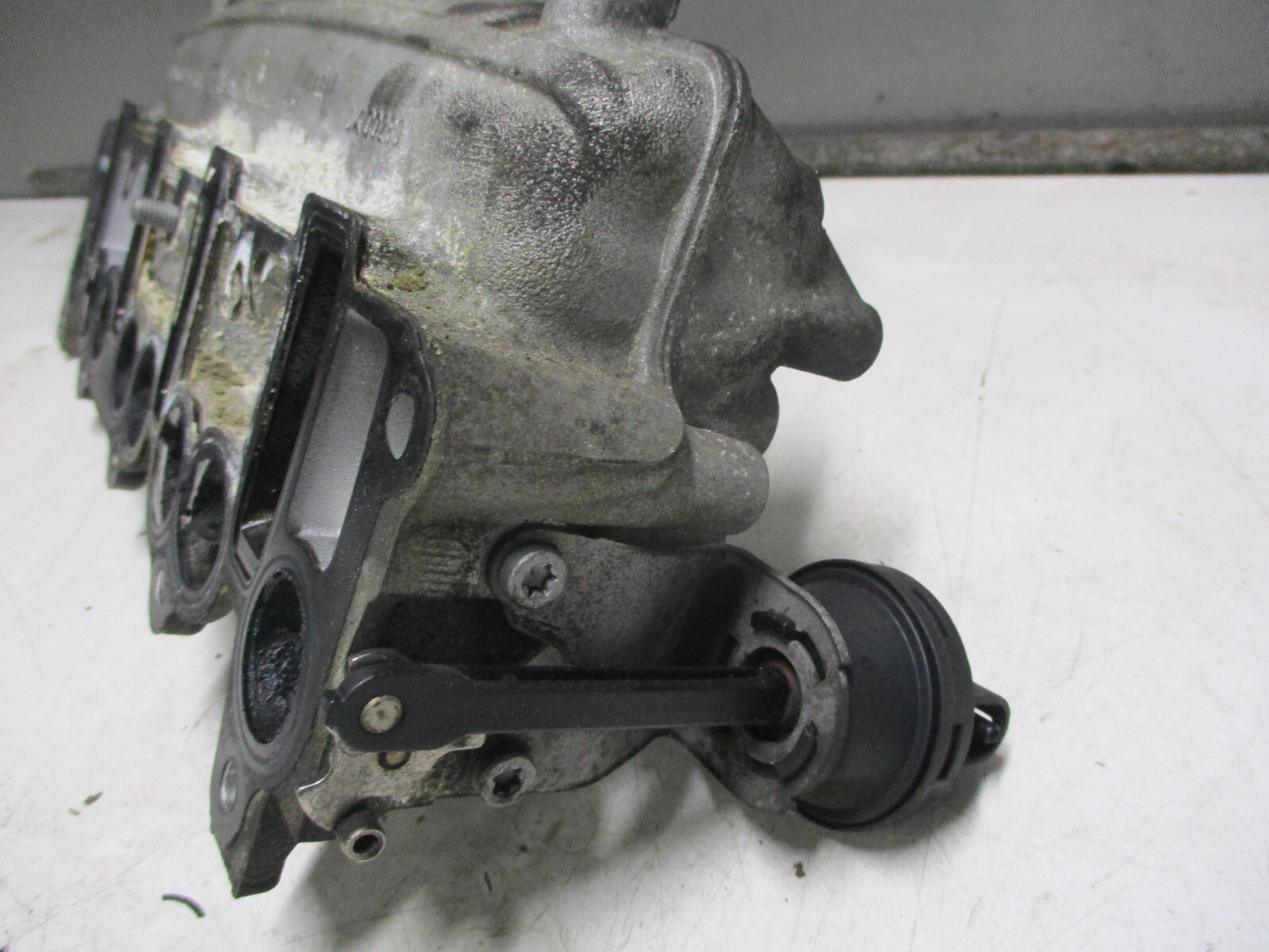 Audi A4 B7 Intake Manifold 03G129713H Actuator BRE 1968cc TDi 2006 ST33