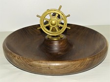 JOLI ANCIEN CASSE NOIX NOISETTE ROUE de BATEAU BRONZE GRAND PLAT BOIS MASSIF XXe