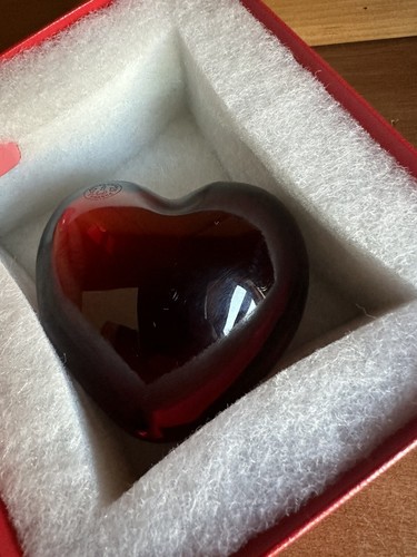 Baccarat Crystal Red Puffed Heart Paperweight 1761585 BRAND NEW ORIGIN Box $375 - Picture 8 of 9