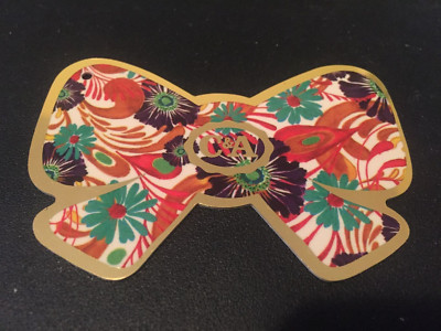 C & A ( Brazil ) Floral Bow ( 2011 ) Die-Cut Gift Card ( $0 )