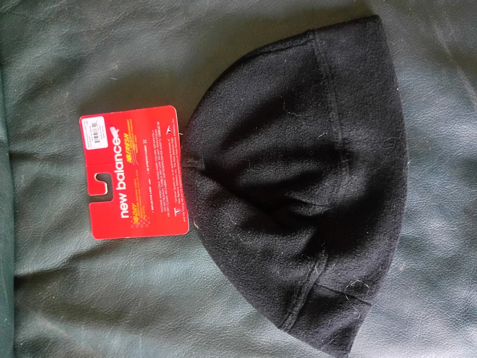 NewBalance Lightweight Running/Athletic Fleece Skullcap Hat Beanie Cap Black NWT