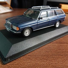 Minichamps Mercedes-Benz W123 Station Wagon 1/43