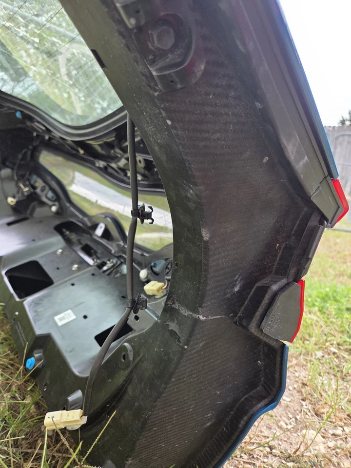 Toyota Prius Prime 2017 2018 2019 2020 2021 2022 puerta levadiza puerta trasera OEM usado Foto 4 de 4