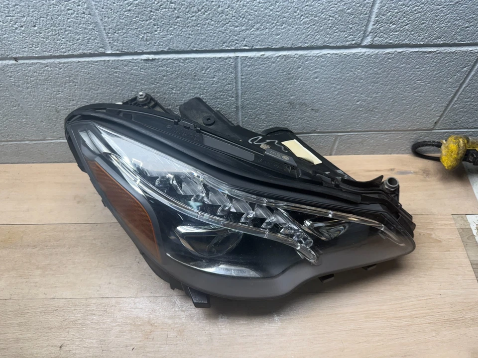 FARO LED ADAPTATIVO DELANTERO DERECHO PAS LATERAL MERCEDES BENZ E400 E500 E550 OEM 2 PUERTAS Foto 4 de 4