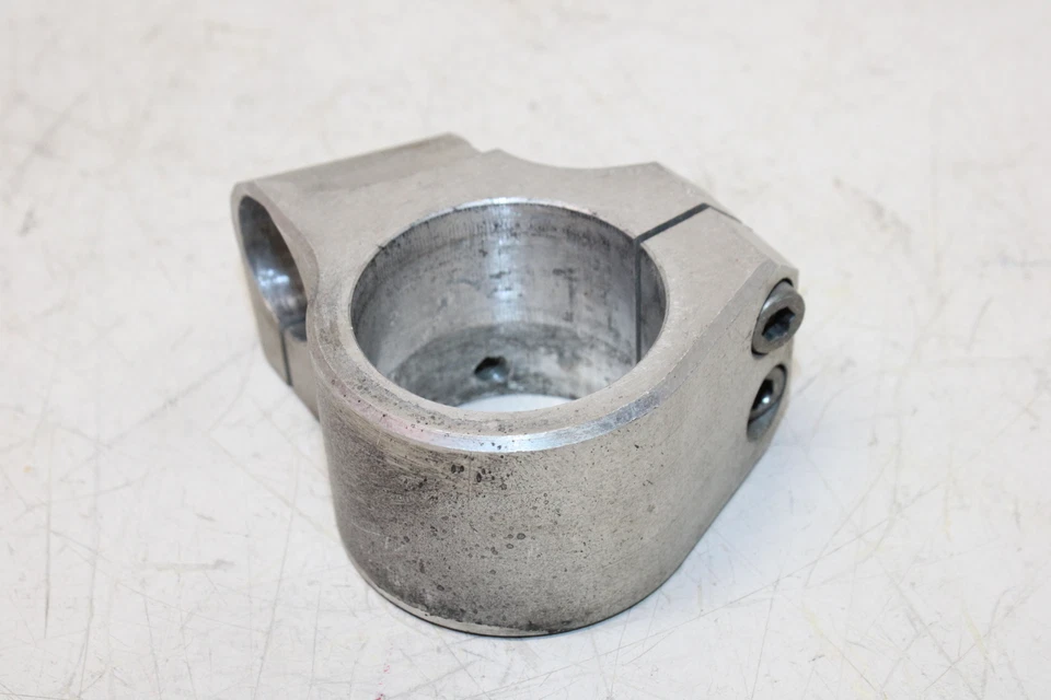 Крепление на руль 1996 Honda Cbr600f3 с правым зажимом - Изображение 3 из 4