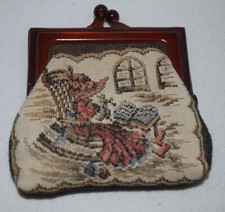 Vintage 1960  s Tapestry Coin Purse Lucite Kiss-Lock style Clasp Great Condition