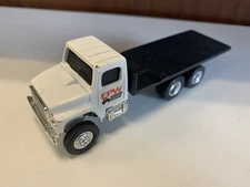 ERTL 1/64 EPW TANDEM DEALER EQUIPMENT HAULER FLAT BED TRUCK