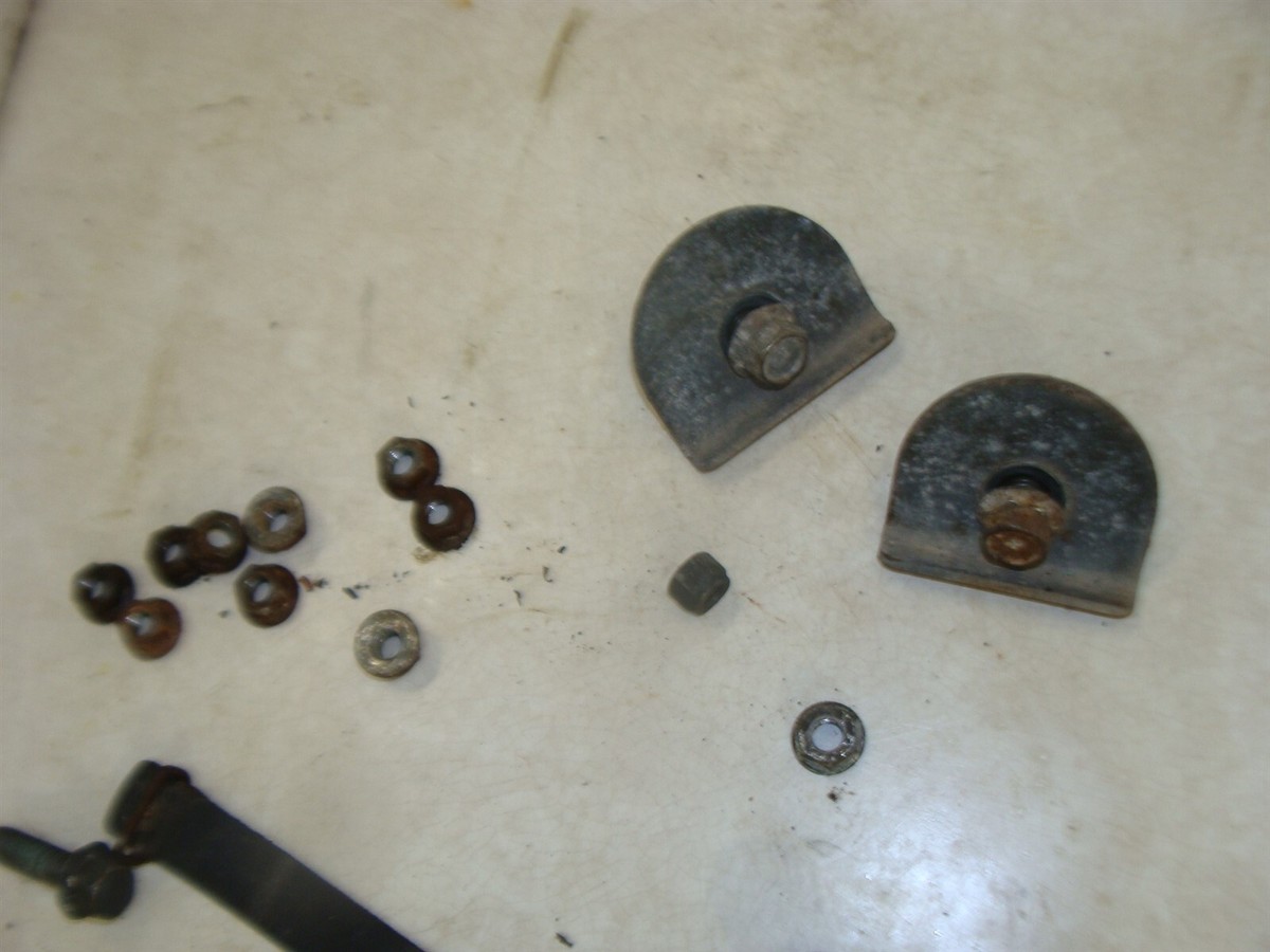 1997 YAMAHA VMAX SX 700 red head triple parts low bolts hardware