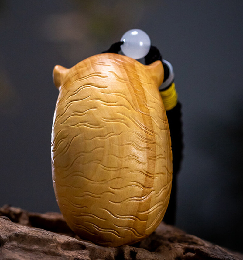 TL130 - 6.x3.9X4.6 CM Boxwood Carving Figurine Netsuke