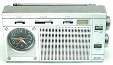 RARE SAMPO UR-66 COMPACT TRAVEL AM FM CLOCK RADIO w/ SPEAKER - WORKS GREAT