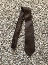 VINTAGE BURBERRYS MENS TIE BROWN with Square Designs VTG