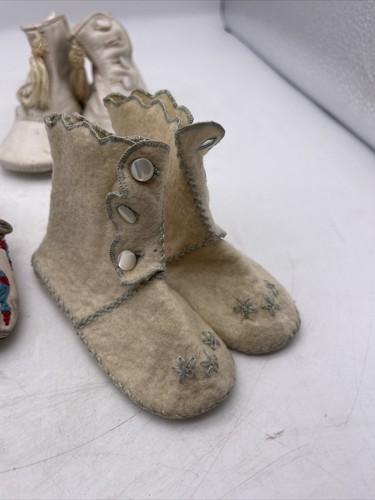 Lot 5 Vintage Pairs Baby Boots Shoes Victorian Leather Moccasins Beadwork Felt - Picture 2 of 9