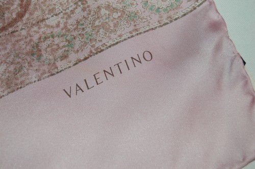 Valentino Scarf Women's Lavender/Purple/Green Silk Rose Made in Italy Beautiful - Picture 2 of 8