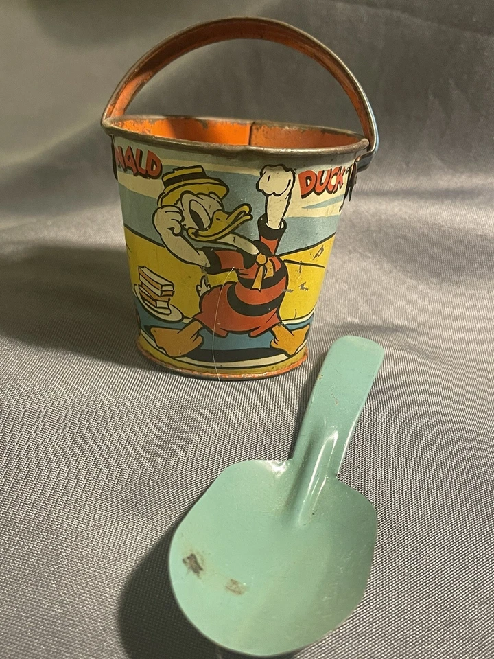 Balde de praia vintage 1939 Litho Disney Pato Donald brinquedo Ohio arte balde e pá - Imagem 2 de 4