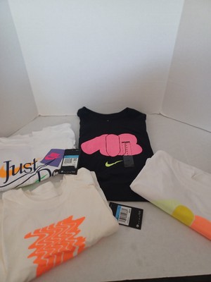 Nike (Lot of 4) T-shirt Bundle. Brand New. Mens Size: Medium