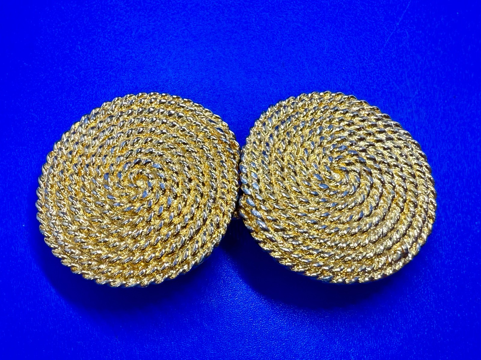 Douglas Paquette Signed Interlocking Two Piece Vi… - image 3