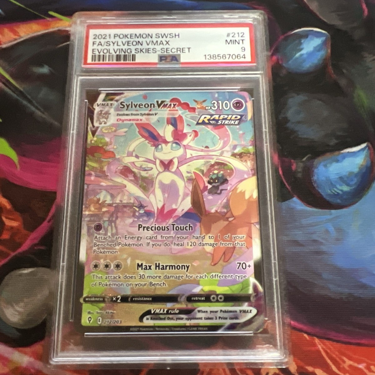Pokémon TCG Sylveon Vmax SWSH07: Evolving Skies 212/203 Secret
