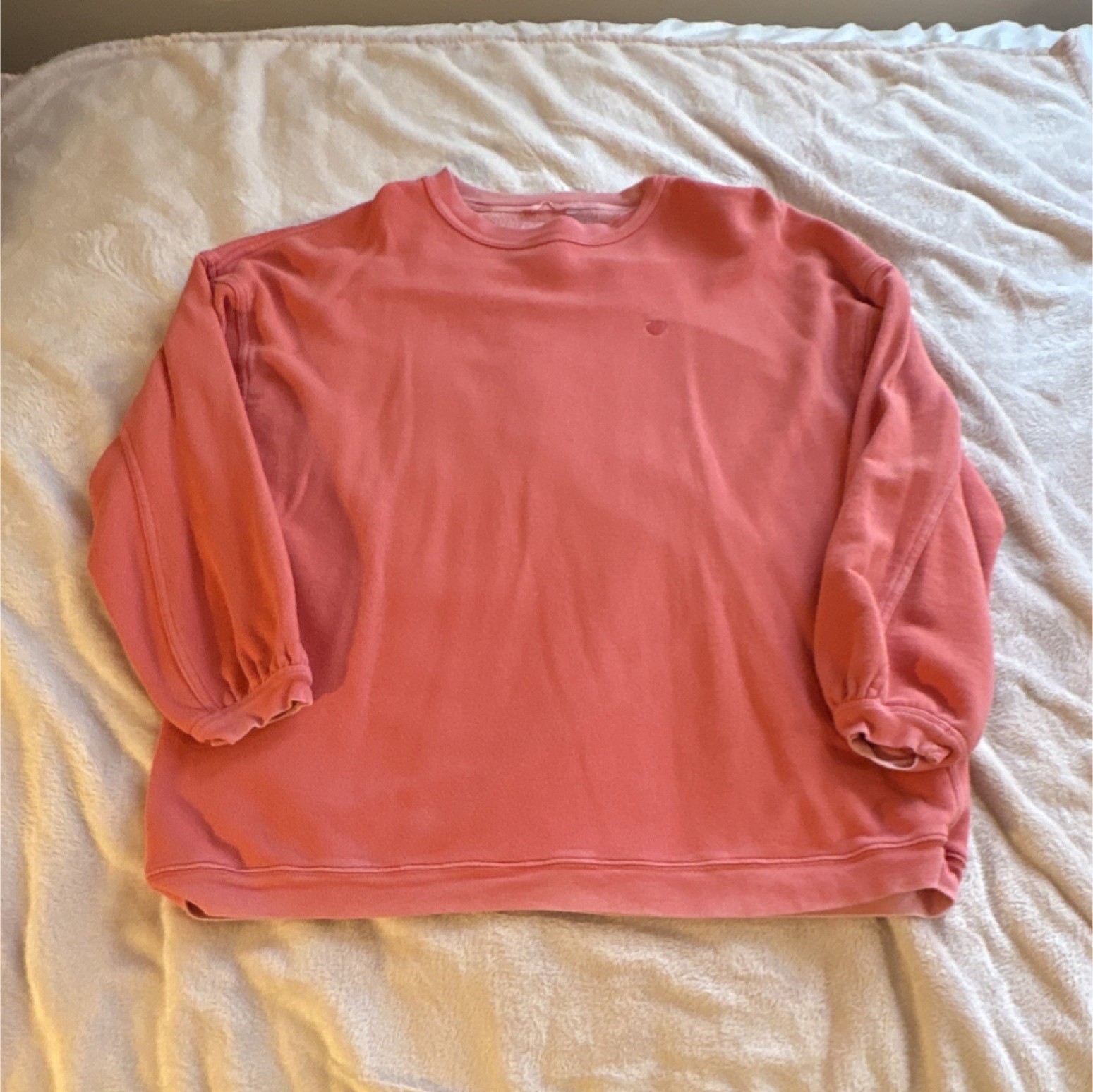 Aerie Women's Pink Pullover Sweatshirt Embroidered Heart M Crew Neck Long Sleeve