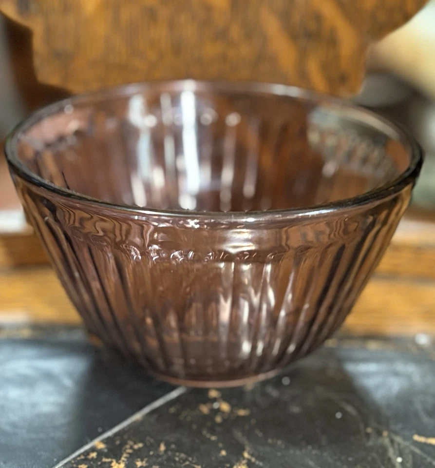 Vintage Pyrex Ribbed Cranberry Colored Bowl 7401-8  3 Cup - Image 2 of 4