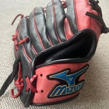 Baseball Glove, Yoshinobu Takahashi Model, Outfield, Soft Y-Shaped Web, Limited