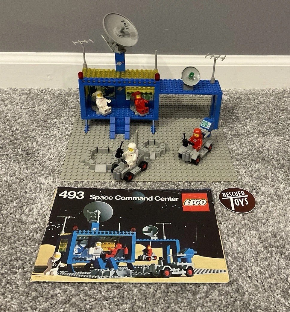 LEGO Classic Space 493 Space Command Center 100% Complete & Instructions