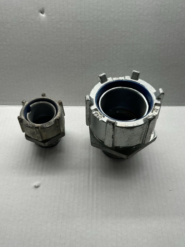 T&A 2.5 And 1.5 Inch Liquidtight Flexible Metal Conduit Connector