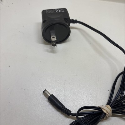 HUONIU HNBL050100WX 5V 1A AC Adapter   Center Positive Power Supply