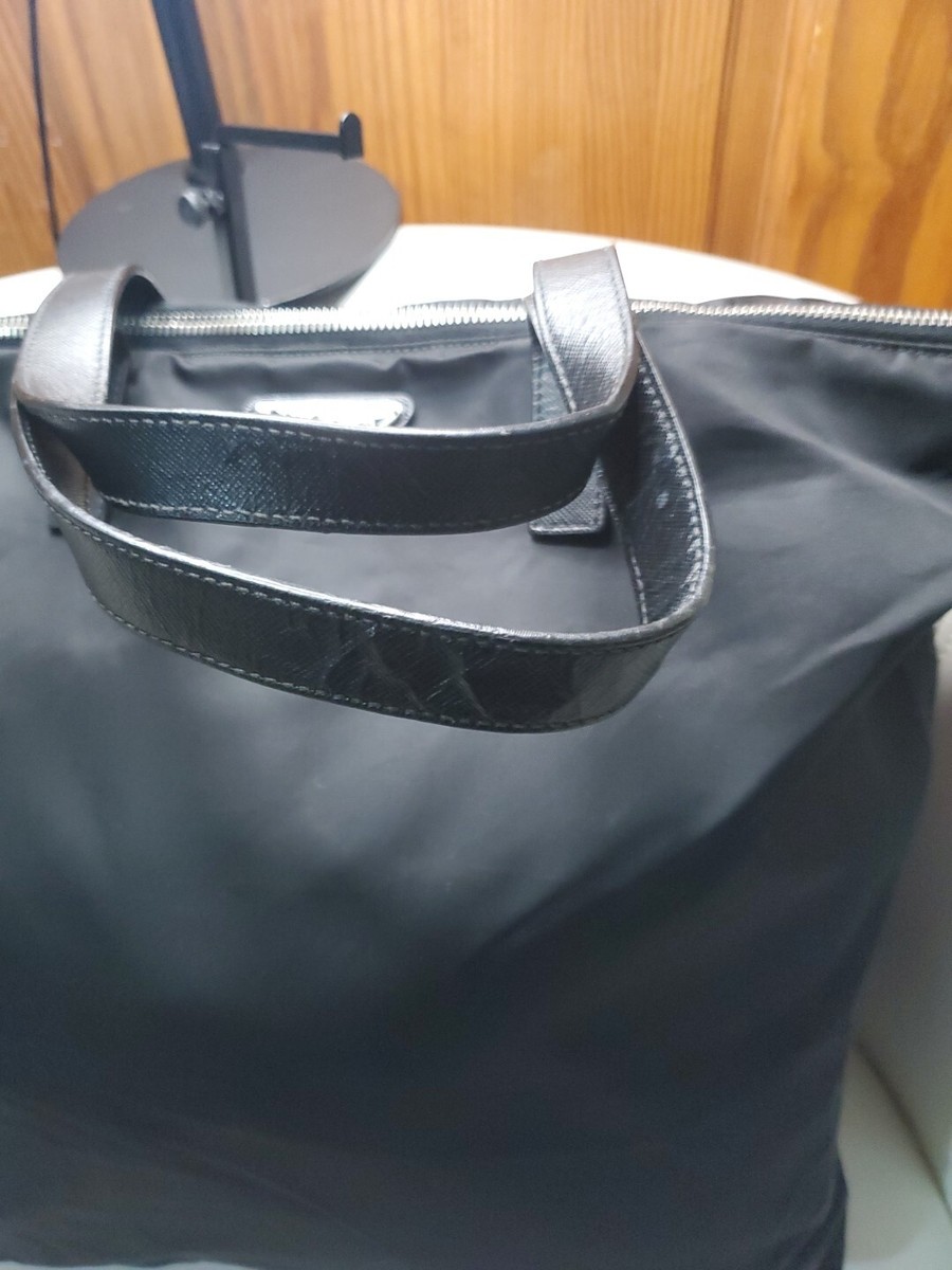 プラダ　ナイロン　レザー　キャリーケース　キャリーバック Vintage Preowned Prrada Nylon Zipper Leather Handle Strap