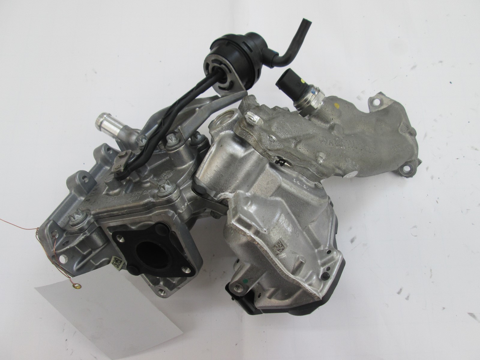 未使用アサヒ軽金属ワイドオーブンフライパン鍋ピンク