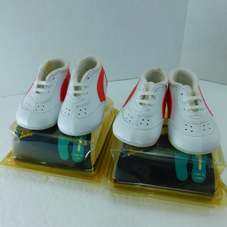 Dos Pares Gemelos Talla 1 De Colección Dorado Bug Infantil Tenis Zapatos Rojo Blanco NUEVO Foto 2 de 4