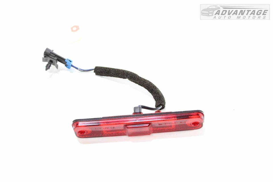 2003-2009 HUMMER H2 REAR LEFT SIDE QUARTER PANEL MARKER LIGHT LAMP OEM - Image 2 of 4