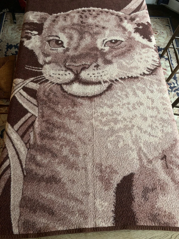 Manta Lintex International Estampado León Hecha en España 56” x 72” De Colección Safari Foto 3 de 4