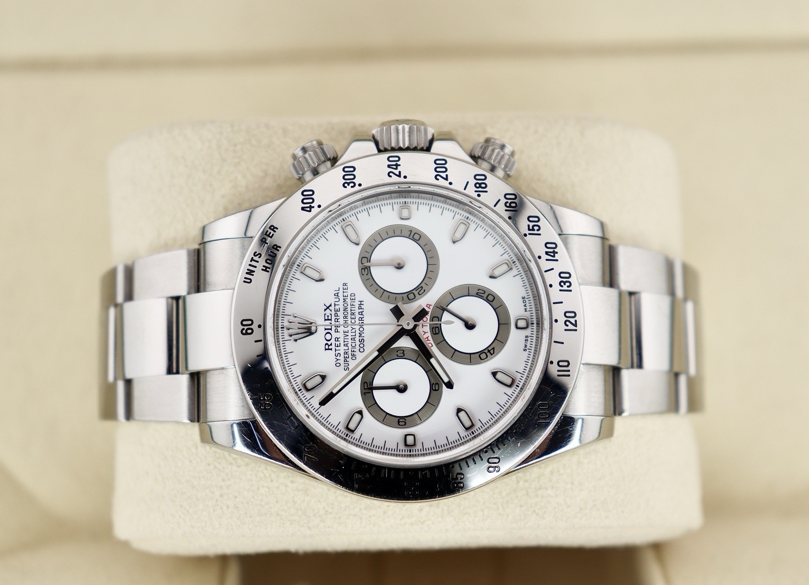 Rolex Cosmograph Daytona White Dial - 116520 - 2011 Full Set UNPOLISHED