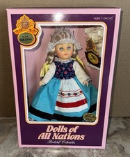 Vintage Fishel Dolls Of All Nations # 134 HOLLAND Doll in Traditional Dress NOS