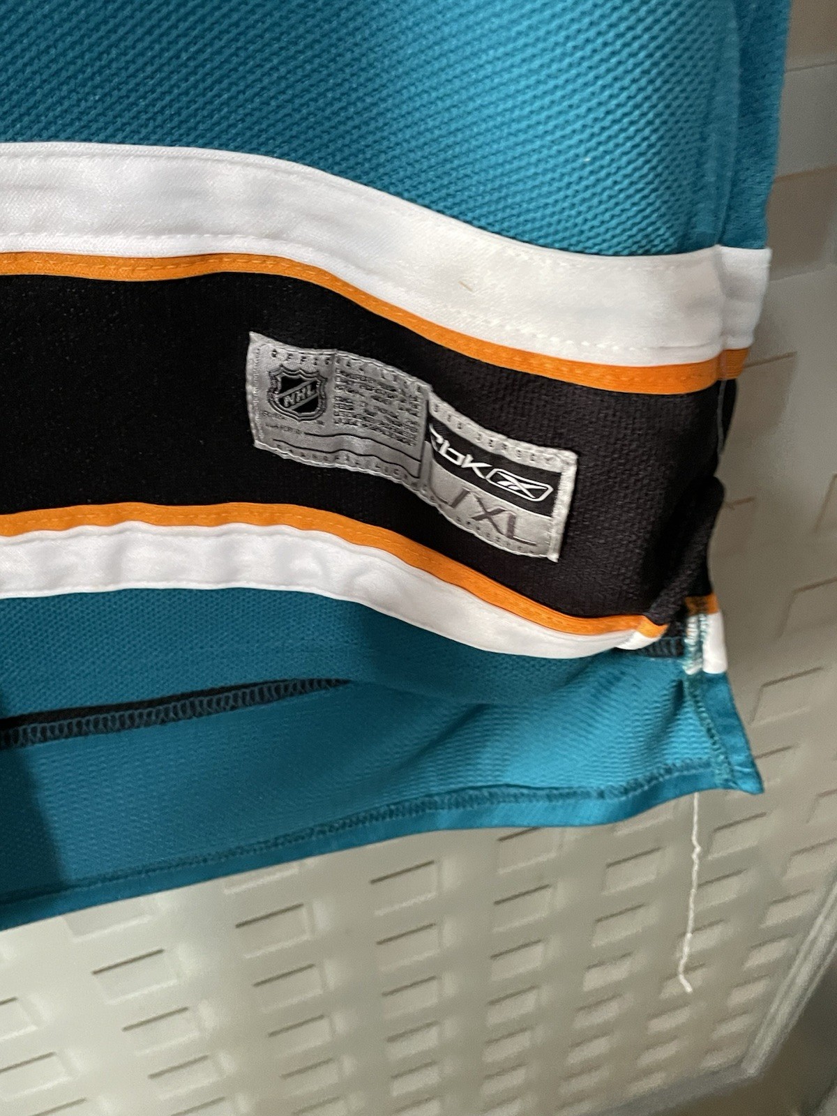 San Jose Sharks Joe Thornton #19 Reebok Youth Game Jersey Size L/XL thumbnail 2