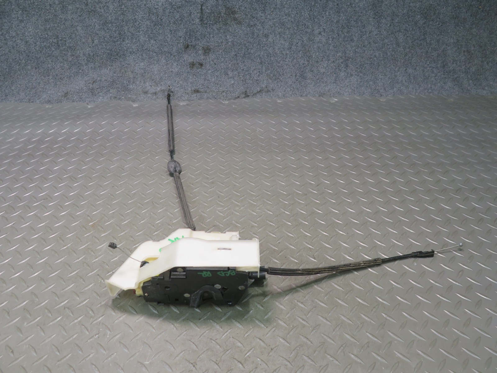 2006-2012 BENTLEY CONTINENTAL FLYING SPUR REAR RIGHT DOOR LOCK LATCH ACTUATOR